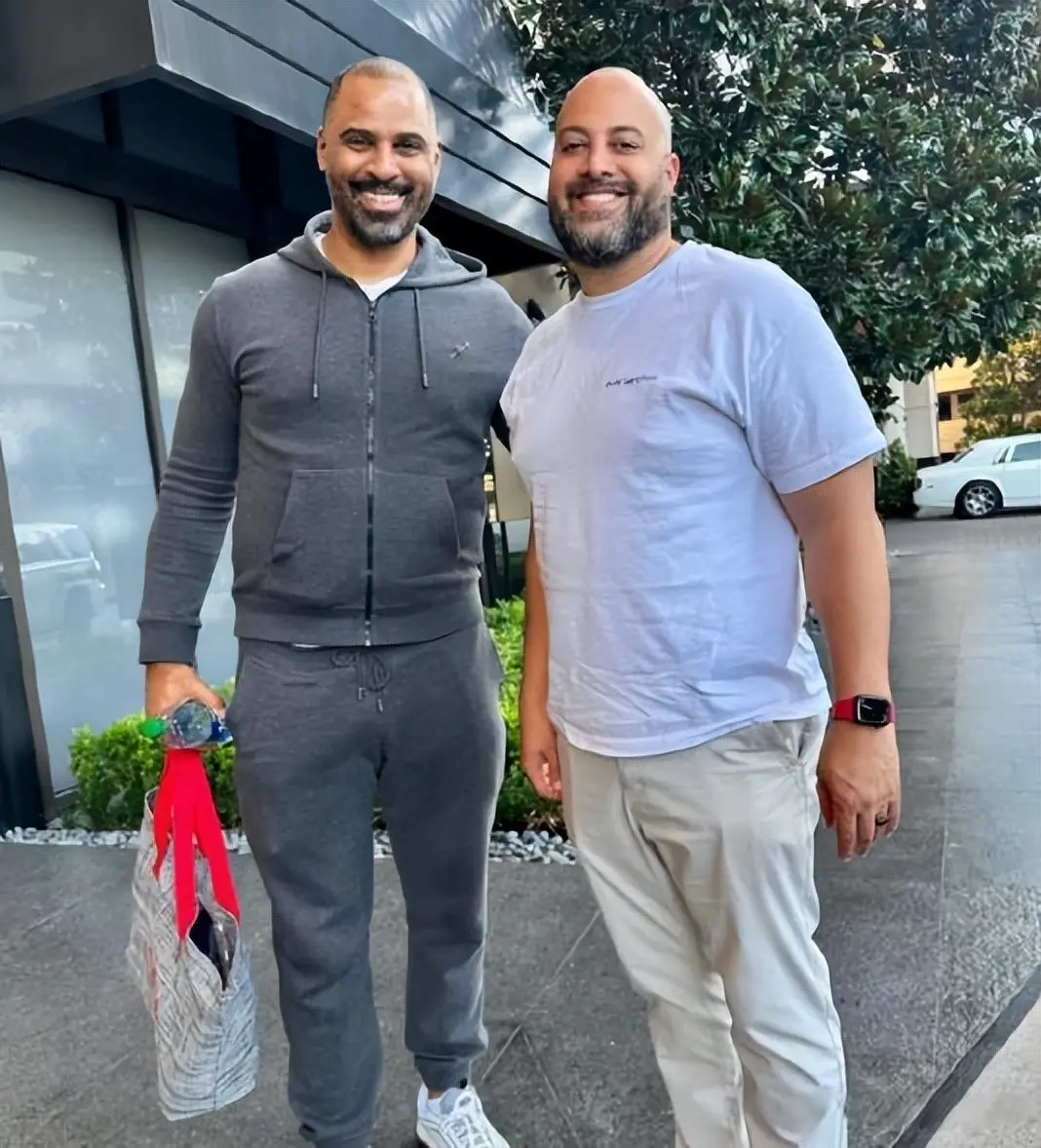 虽然休斯敦 虽然休斯敦